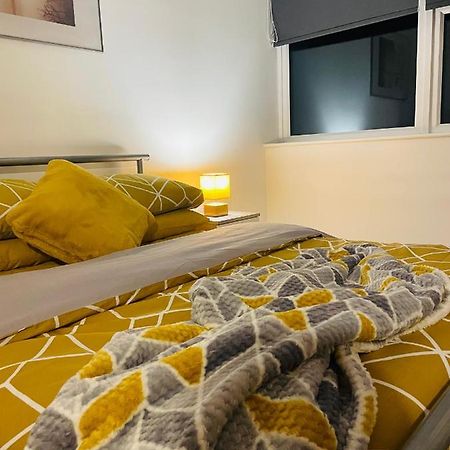 #0509 Two Bedroom Serviced Apartment- Free Parking ดาร์บี ภายนอก รูปภาพ